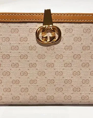 1980s Gucci Brown Cream interlocking logo clutch monogram wallet