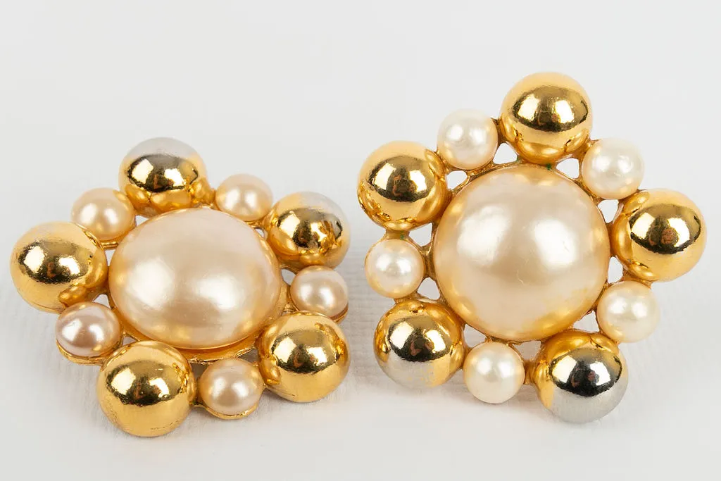 Boucles d'oreilles baroques Chanel