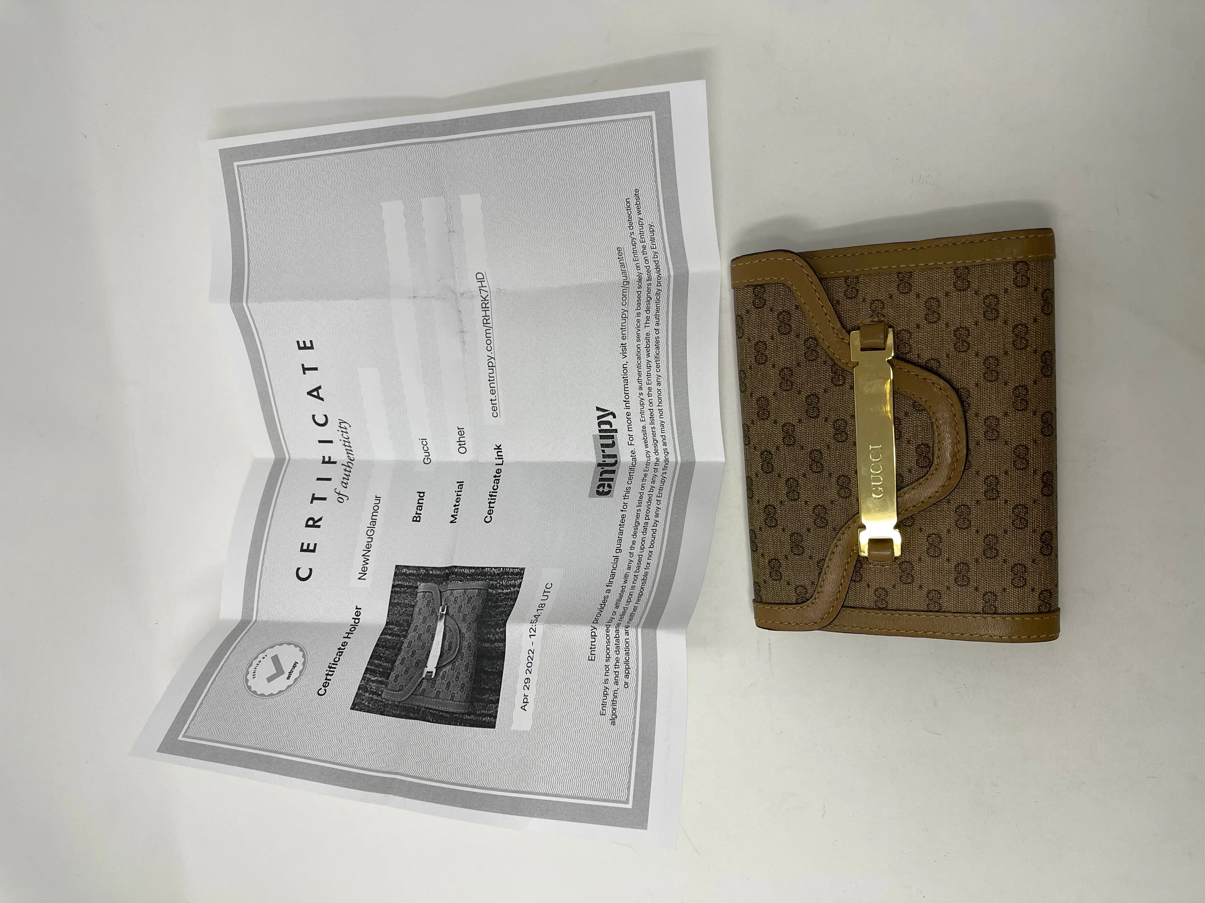 Gucci GG Supreme Vintage Wallet!